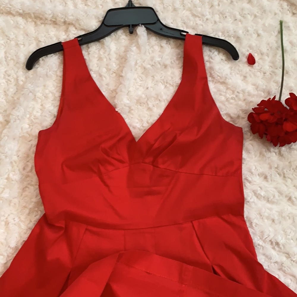 Red dress - Picture 3 of 7